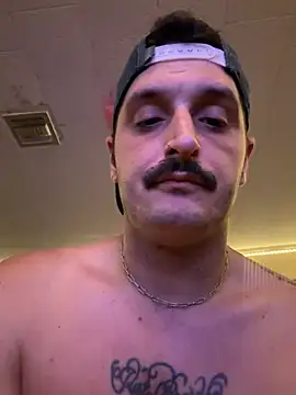 Pokazy przed kamerką – PoundedCajunGuy93
