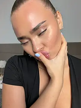 Živý XXX chat MonicaWestt