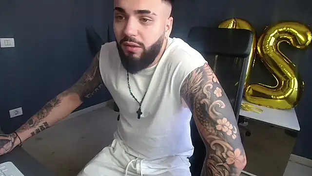 OscarWillss live XXX chat