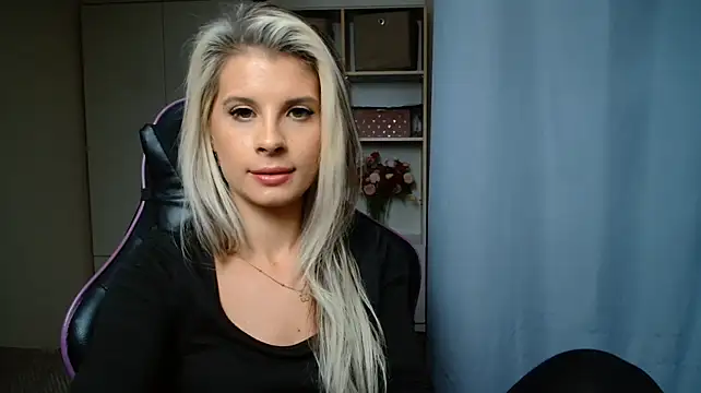 KristineGlow Live XXX-Chat