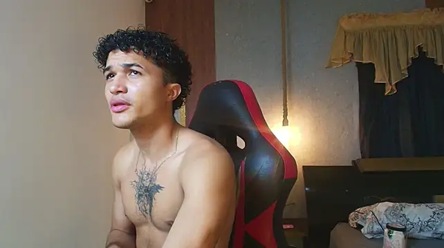 XXX chat uživo modela Jackson_smithh