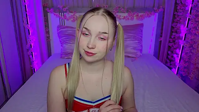 LilyStarlight: онлайн-секс-чат