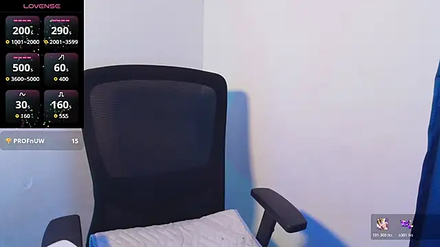 adonisZafiro Adlı Modelin Web Kamerası Şovu