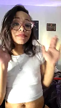 AshLeeBAD Adlı Modelin Canlı XXX Sohbeti