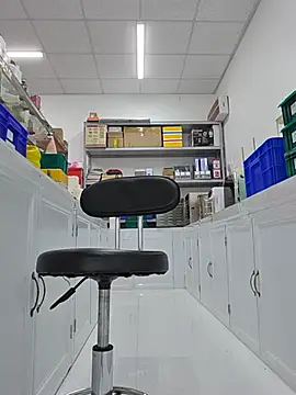 HinaLovely Adlı Modelin Canlı XXX Sohbeti