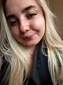 GreenOwll – Naživo XXX chat