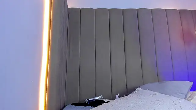 Seab_trooy Adlı Modelin Canlı XXX Sohbeti