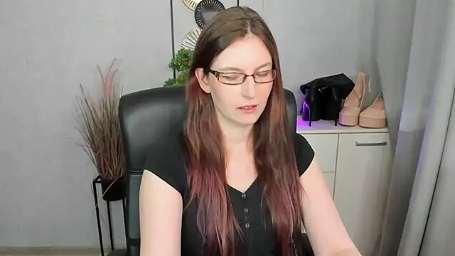Chat +18 de emmaxDelight ao vivo
