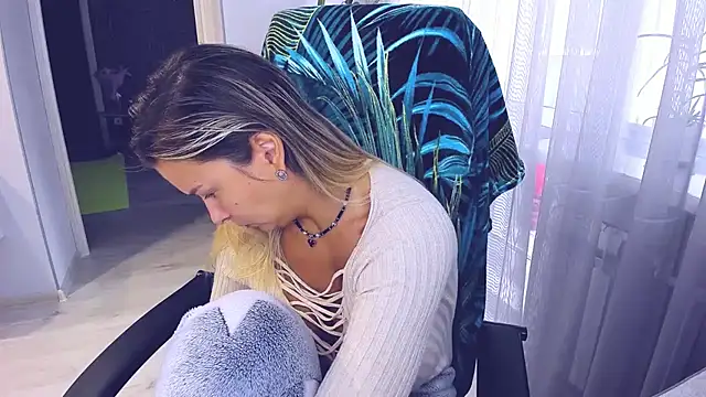 AlexiaDarren Live XXX-Chat