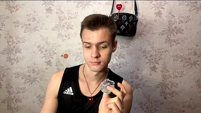 Онлайн чат XXX BigBabyMax