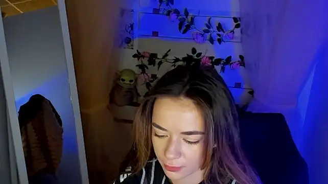 צ'אט XXX בשידור חי של Bella_XO