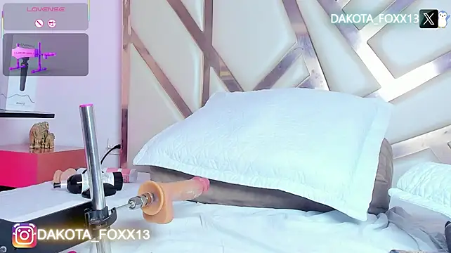 Dakota_Foxxx Live XXX-Chat
