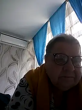 צ'אט XXX בשידור חי של MartaMia68