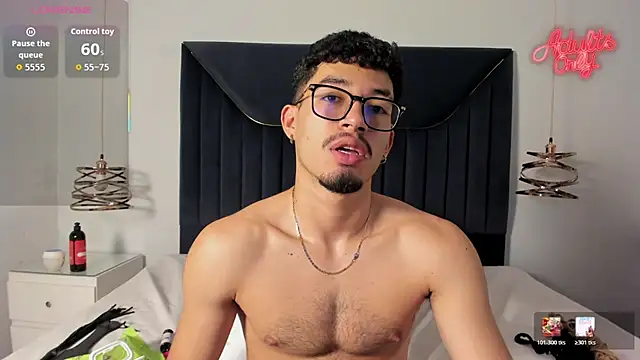 دردشة Jaxon_Carter الجنسية المباشرة