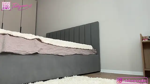 delorathecookiee live XXX chat
