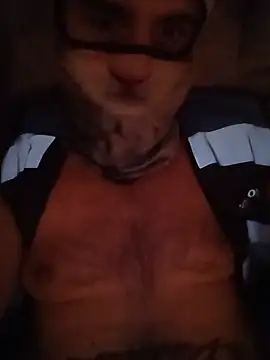 EzE369mgm's Live XXX Chat
