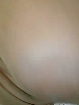 Babymomma98 élő XXX-chatje