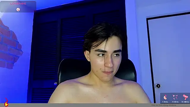 Connorr_01 élő XXX-chatje