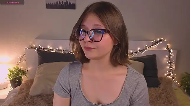Next2Marie: онлайн-секс-чат