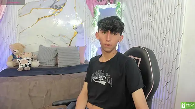 ETHANN_TAY1: απευθείας συνομιλία ΧΧΧ
