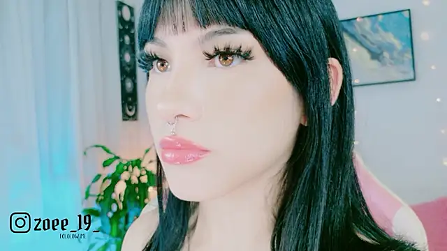 cuteezoe Chat XXX in diretta