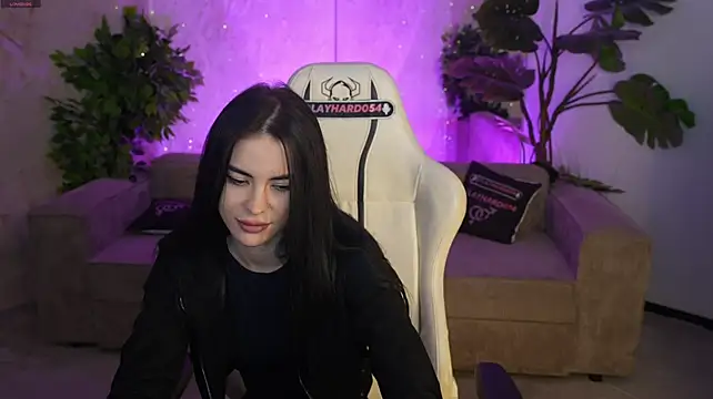 دردشة Tina_Breeze الجنسية المباشرة