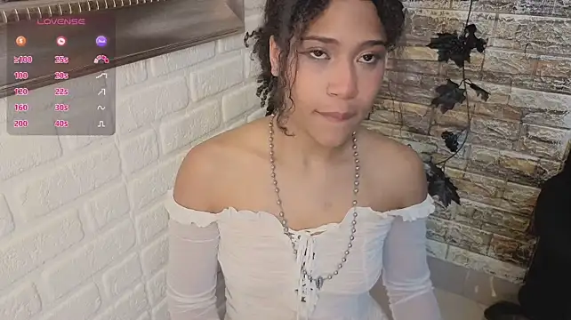 Meganisperfect69 Live XXX-Chat