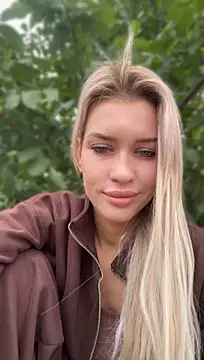 KikiWatson live XXX chat