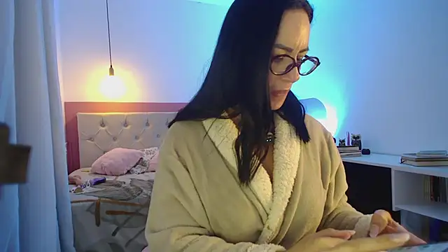 دردشة Anny_Fetish الجنسية المباشرة