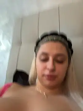 Kylie_One Live XXX-Chat