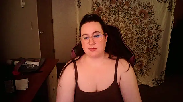 צ'אט XXX בשידור חי של elena_mae