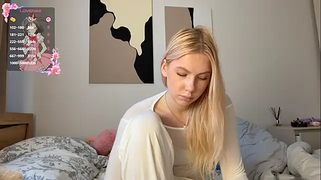 PlatinumLuxe live XXX chat