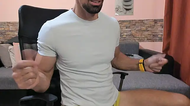 HotHunkTrainer Live XXX-Chat