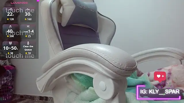 Chat XXX en directo de Little_anniee