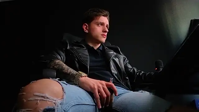 FelixStarkk Chat XXX in diretta