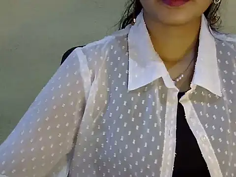 Shab_M Adlı Modelin Canlı XXX Sohbeti