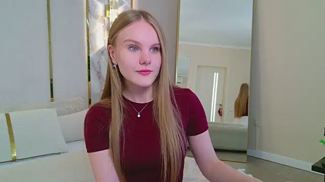 Lili_Lohan Adlı Modelin Canlı XXX Sohbeti