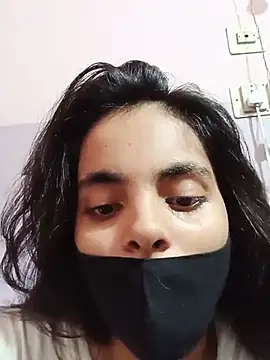 Sandhya_77 Adlı Modelin Canlı XXX Sohbeti