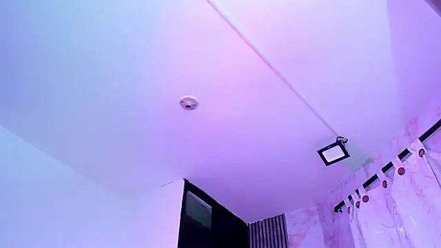 sofi_boll25's Live XXX Chat