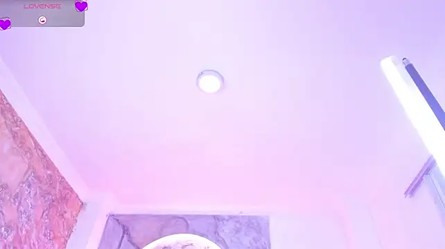 ElaWindsor Chat XXX live