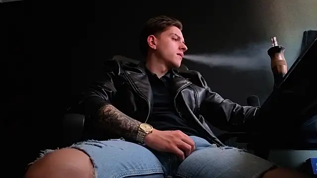 FelixStarkk Chat XXX live