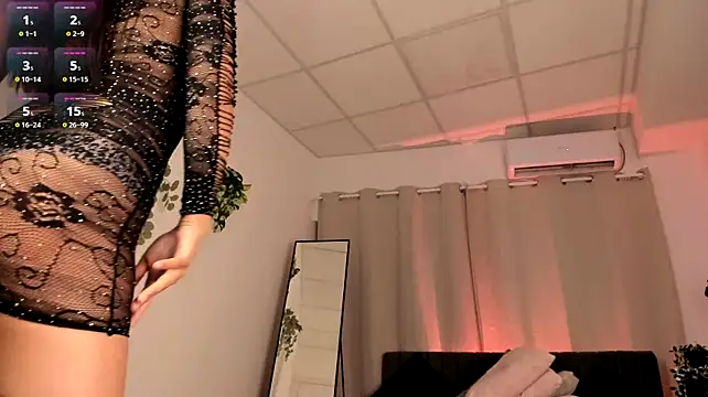 Divine_Madeleine Live XXX-Chat