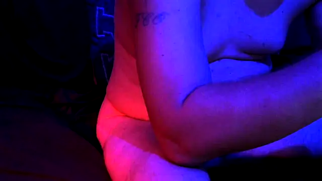 crimsonlightning Live XXX Chat