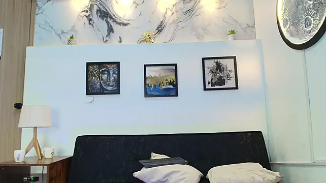 GOLDEN_BOSS' Live XXX Chat