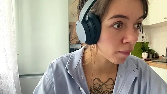meowskyy's Live XXX Chat
