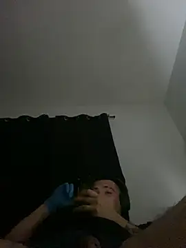 GusanoDelicioso Adlı Modelin Canlı XXX Sohbeti