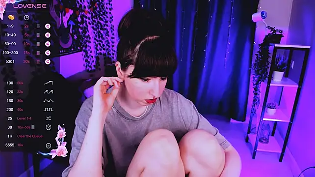 Lily_xBabe: онлайн-секс-чат