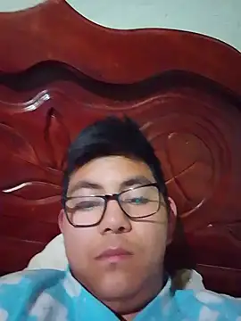 emlioooo Chat XXX live