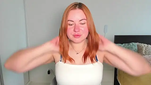 צ'אט XXX בשידור חי של LAYLAxSTAR