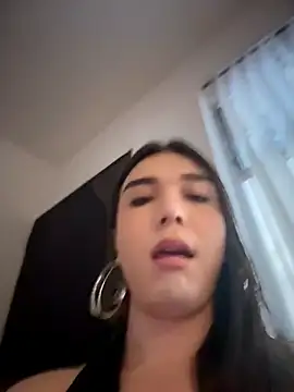 saracaball_'s Live XXX Chat